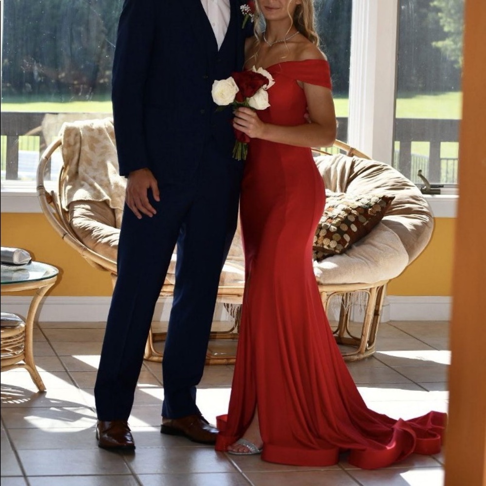 Red prom dress